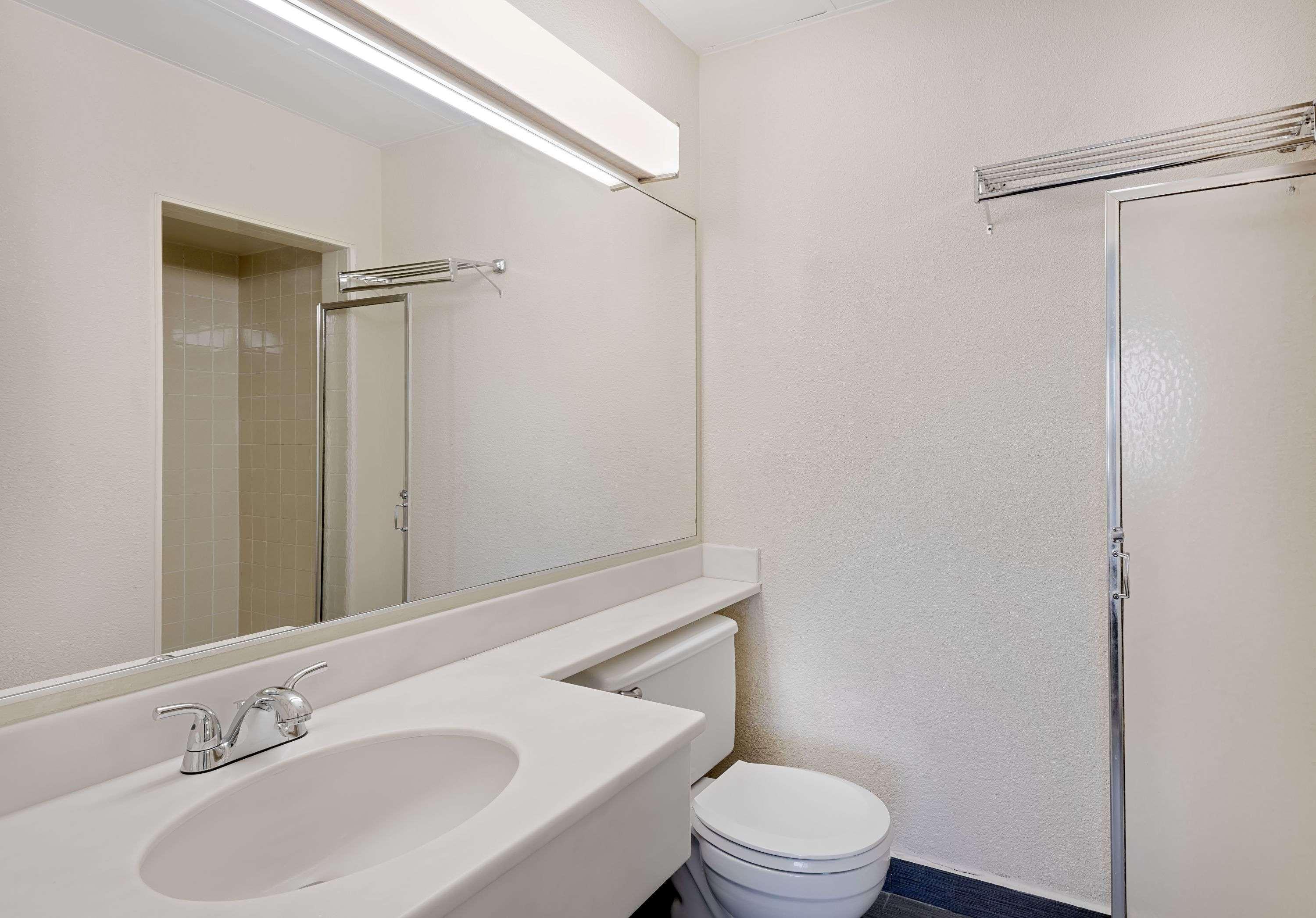 Travelodge By Wyndham Chambersburg Rom bilde